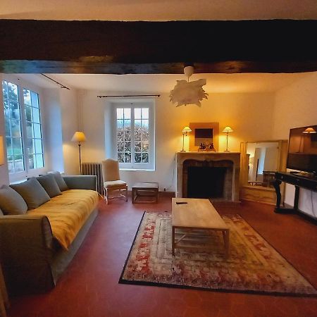 Le Manoir De Villefermoy Les Ecrennes Exteriér fotografie
