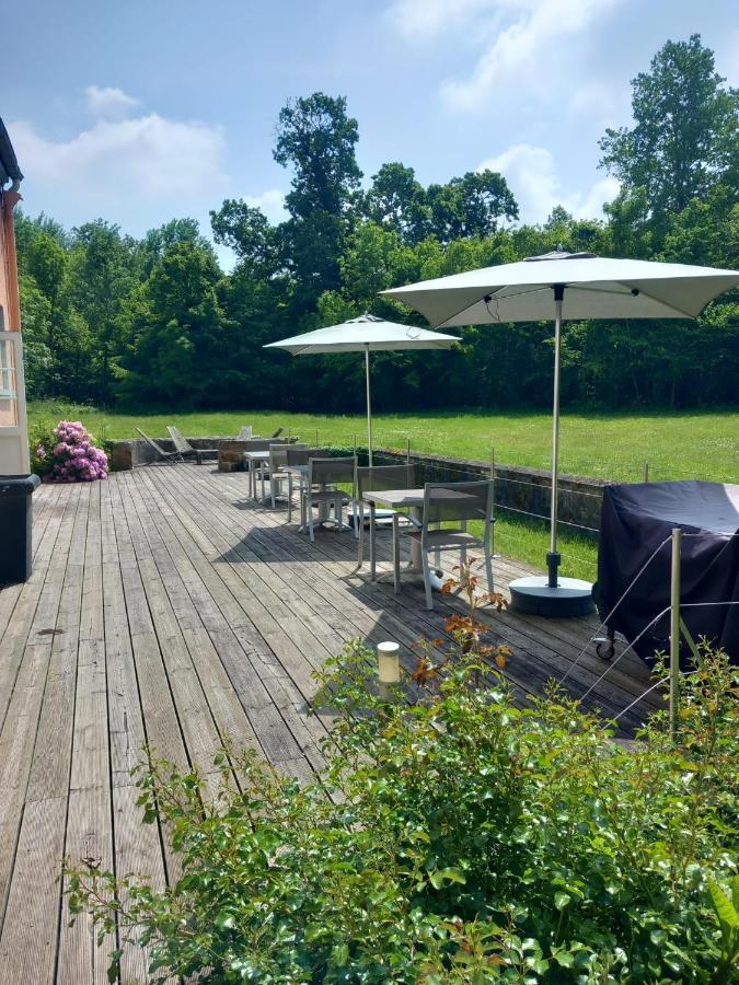 Le Manoir De Villefermoy Les Ecrennes Exteriér fotografie