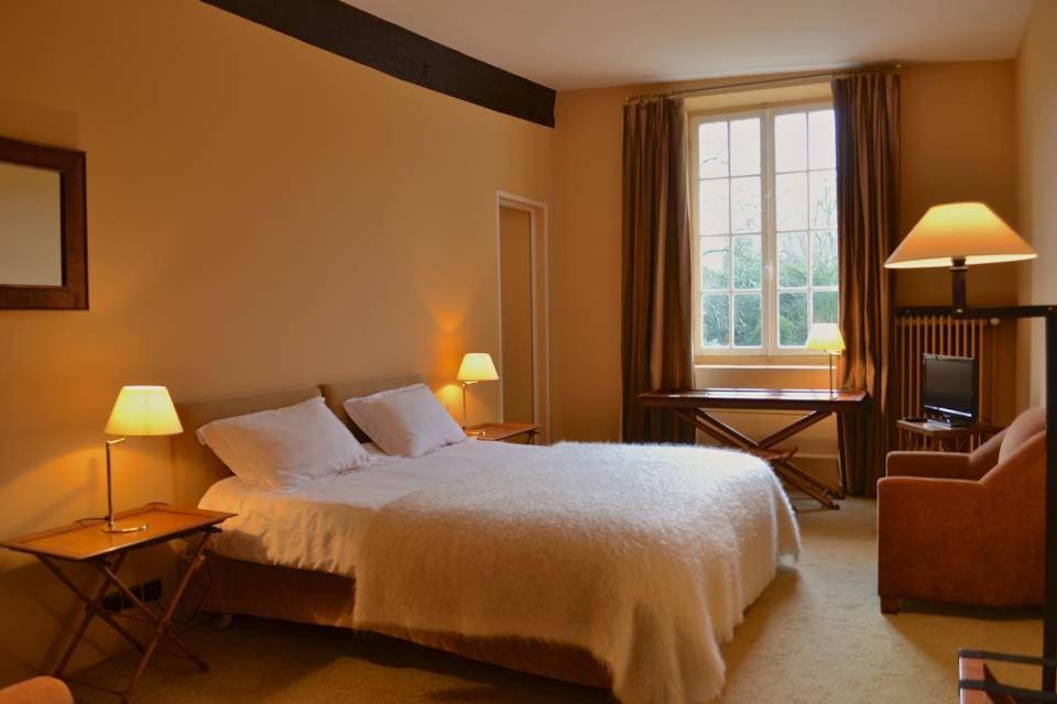Le Manoir De Villefermoy Les Ecrennes Exteriér fotografie