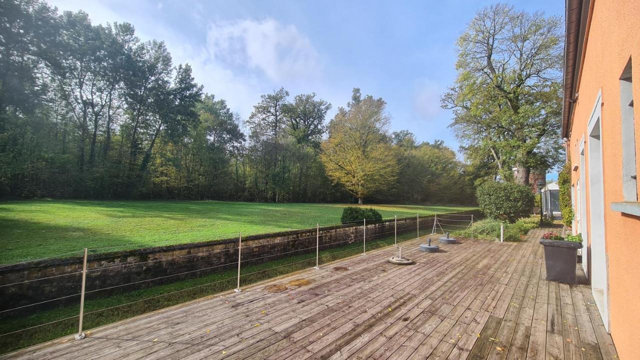 Le Manoir De Villefermoy Les Ecrennes Exteriér fotografie